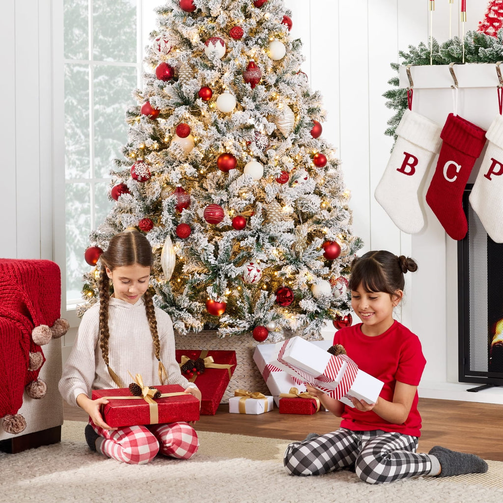 Luxury Snow-Flocked Pre-Lit Christmas Tree – 250 Warm White Lights